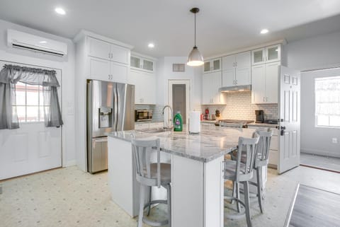 4 Mi to Lake Logan Hocking Hills Apartment Apartment in Falls Township