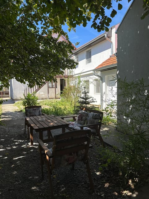 Сјајни лешник Apartment hotel in Timiș County