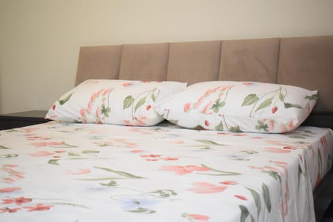 Breezy Lungomare Apartment Apartment in Vlorë