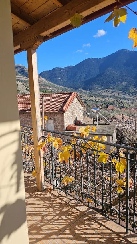 Triantafillia - Mountain Lodge by Ladonia Εpi Apartment in Arcadia, Greece