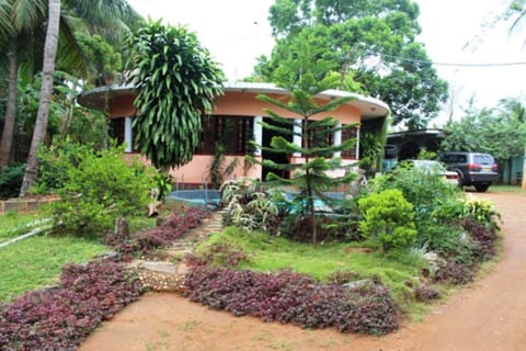 Day, Garden