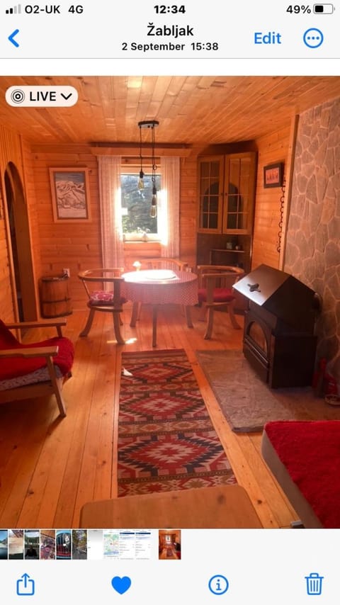 Chalet Escapade with Sauna Bed and Breakfast in Montenegro