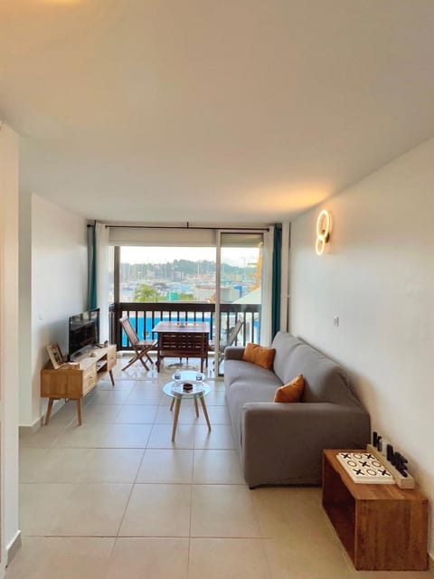 Vue mer sur la Marina, Le Juliana Apartment in Le Gosier