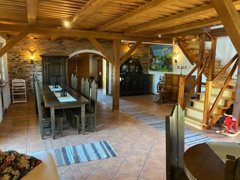 Communal lounge/ TV room, Dining area, Communal kitchen