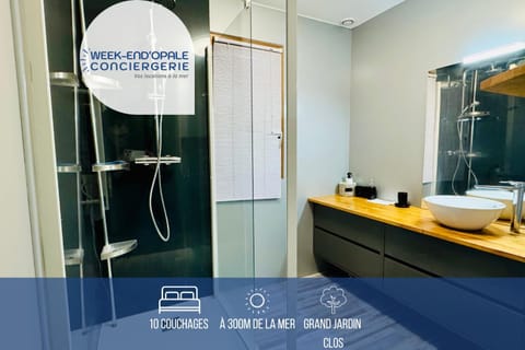 Property logo or sign, Bathroom