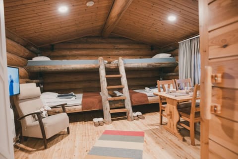Photo of the whole room, bunk bed