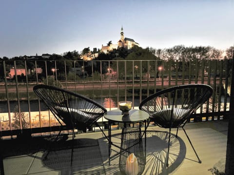 Night, Balcony/Terrace, Landmark view