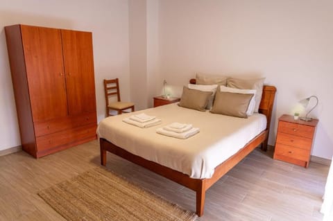 Bed, Photo of the whole room, Bedroom, towels, wardrobe