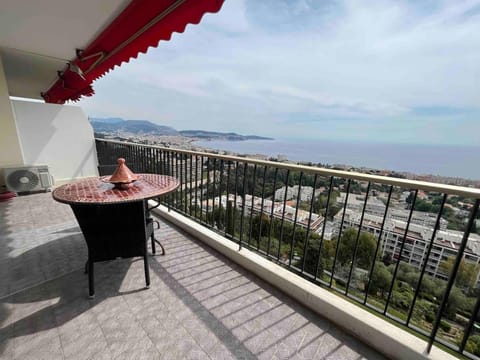 Beautiful Apartment Pool & Garage See View Apartment in Nice