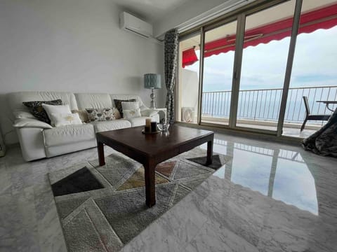 Beautiful Apartment Pool & Garage See View Apartment in Nice