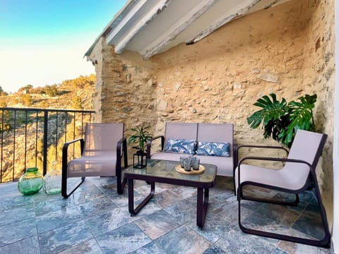 Patio, View (from property/room), Balcony/Terrace