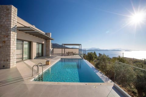 View (from property/room), Pool view, Sea view, Swimming pool, sunbed