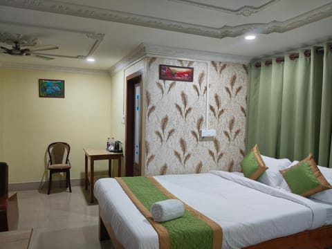 Bedroom, air conditioner