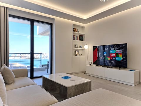 TV and multimedia, Living room, Photo of the whole room, Seating area