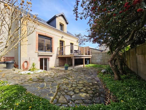 L'Etretataise, maison avec parking plein centre House in Étretat