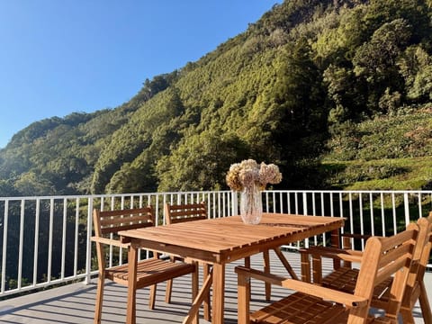 View (from property/room), Balcony/Terrace