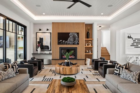 Morlando Space Mansion-TT469 Villa in Four Corners