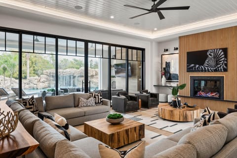 Morlando Space Mansion-TT469 Villa in Four Corners