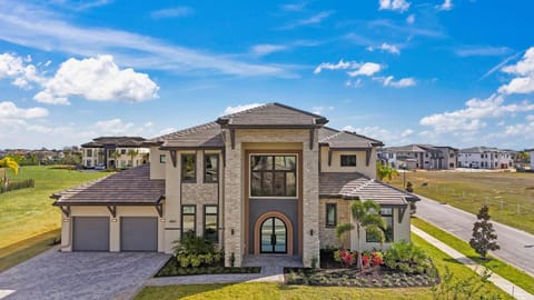 The Regal Manor-TT486 House in Four Corners