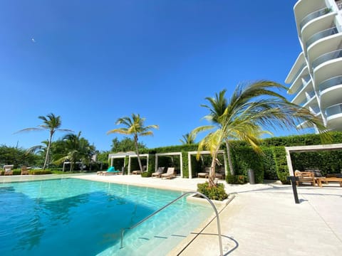 Day, Garden, Garden view, Swimming pool, sunbed