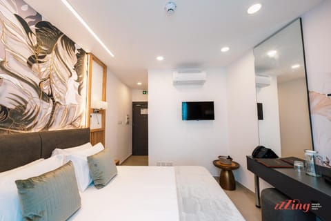 Bed, Bedroom, air conditioner