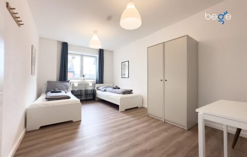 Bed, Photo of the whole room, Seating area, Bedroom, wardrobe