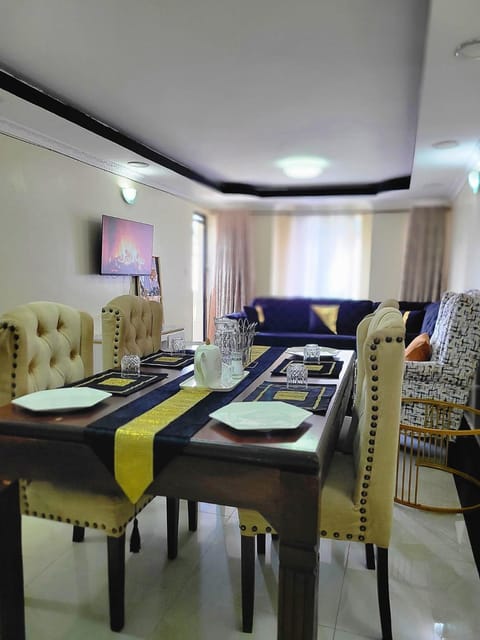 Dining area, Evening entertainment