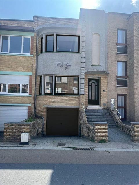 -Le bel abri- à 2 pas de la mer House in De Panne