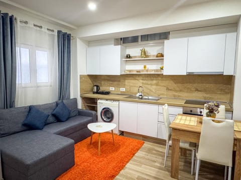 Living room, Dining area, washing machine, kitchen