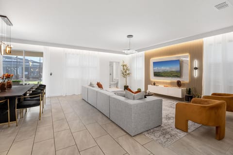 2858 Storey Lake brand new 19guests pool game room House in Kissimmee