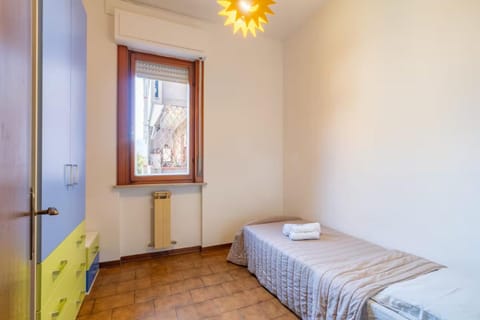 Property building, Living room, Bedroom