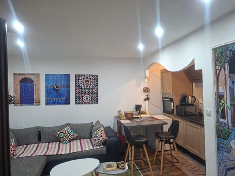 Lille Flandre Apartment in Lille