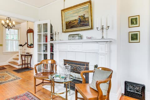 3 Mi to Augusta National Historic Home with Patio House in North Augusta