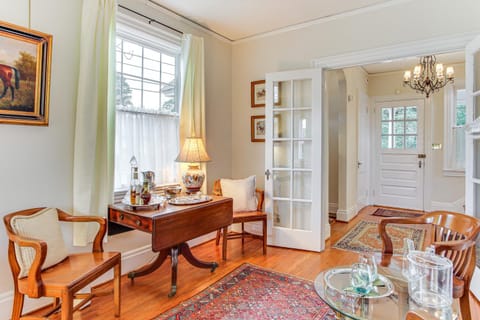 3 Mi to Augusta National Historic Home with Patio House in North Augusta