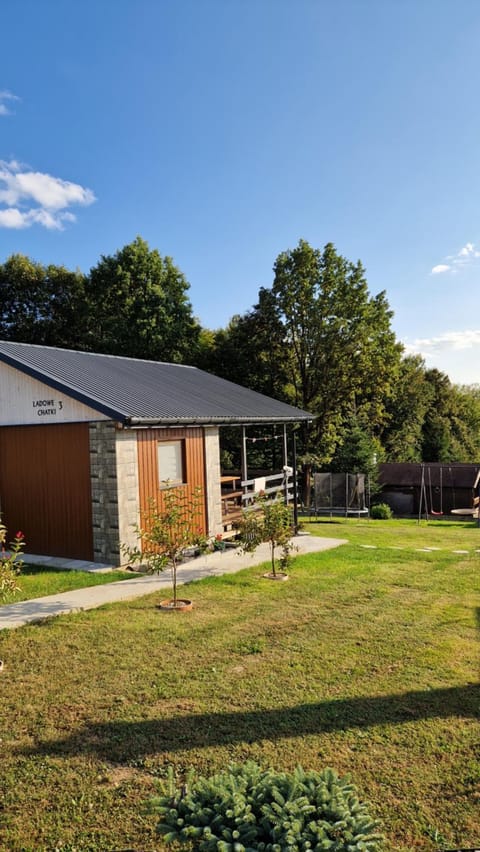 Property building, Spring, Day, Natural landscape, Garden, Garden view