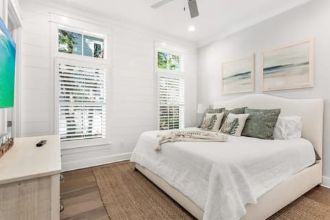 The Crab House Golf Cart Bikes House in Seacrest