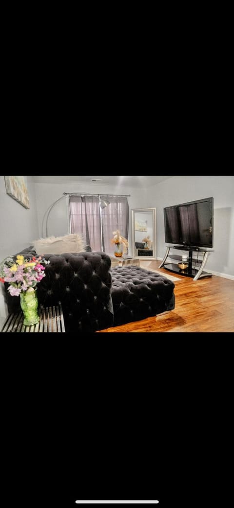 Communal lounge/ TV room, TV and multimedia