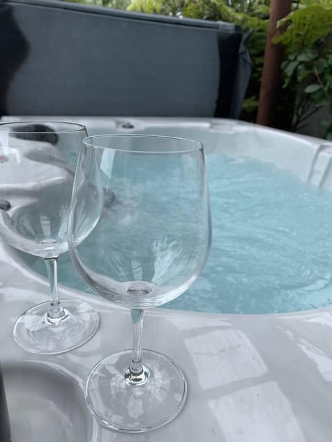 Natural landscape, Hot Tub