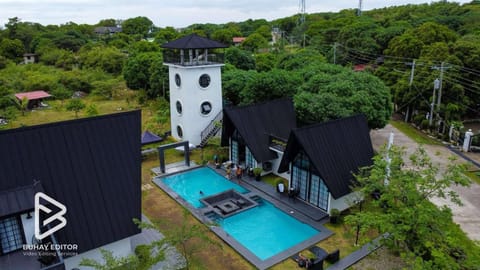 Property building, Day, Bird's eye view, Pool view, Swimming pool
