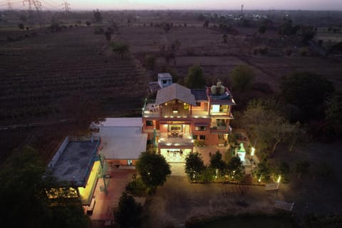 Property building, Bird's eye view
