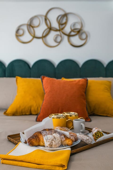 Bed, Food and drinks, Bedroom, Breakfast, Italian breakfast, Italian breakfast