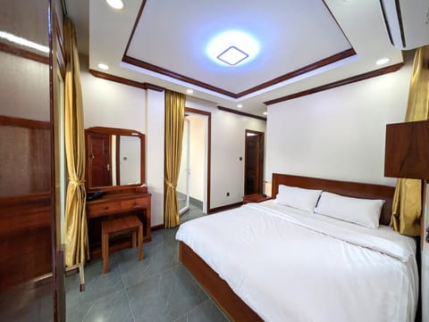 Bed, wardrobe