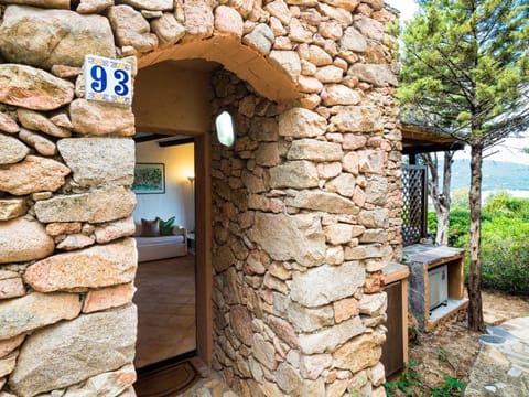 Property building, Facade/entrance, Off site