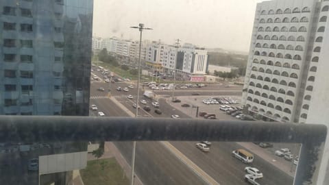 غرف مفروشة للبنات فقط Room for Ladies only Vacation rental in Abu Dhabi