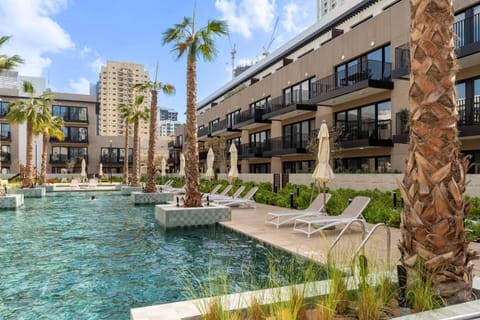 Property building, Pool view, Swimming pool, sunbed
