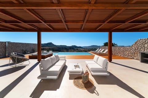 Patio, Day, Natural landscape, View (from property/room), Balcony/Terrace, Seating area, Mountain view, sunbed