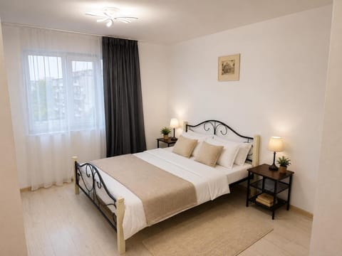 Living room, Photo of the whole room, Bedroom