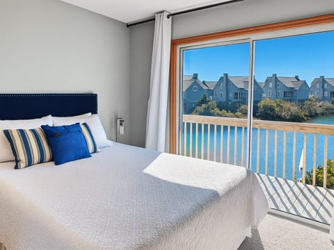 Blue Lagoon House in Topsail Beach