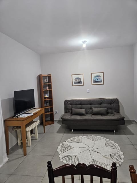 Communal lounge/ TV room, TV and multimedia, Living room, Seating area, Evening entertainment