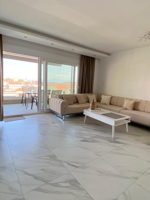 Alina's & Alex's Apartments Apartment in Nea Peramos